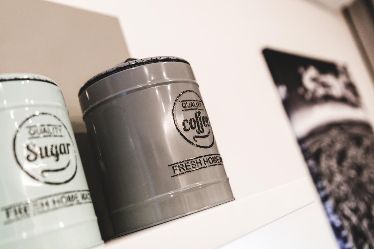 Silesia Residence Ostrava Eksteriør bilde Coffee and sugar storage tins
